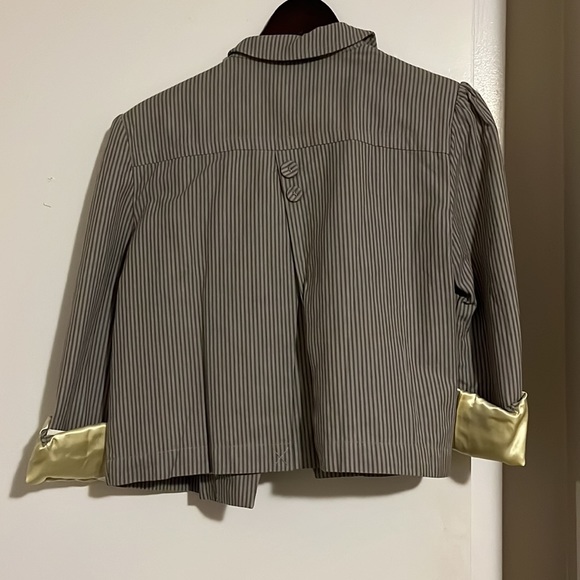 Cropped jacket - Picture 3 of 4